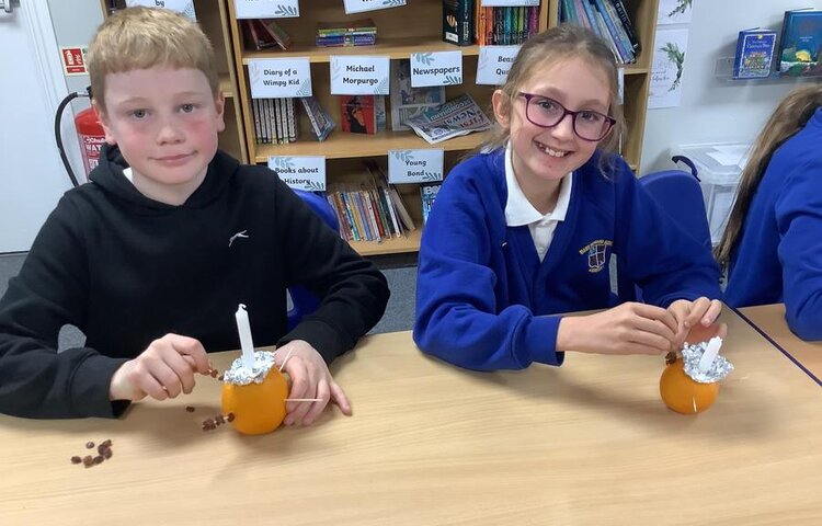 Image of Making Christingles