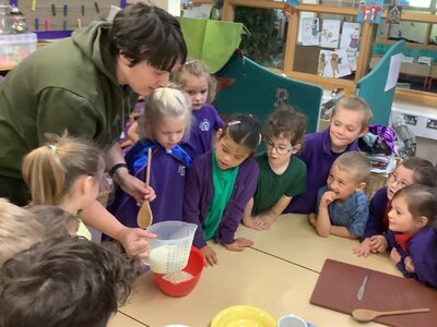 Image of Y1 Porridge Making