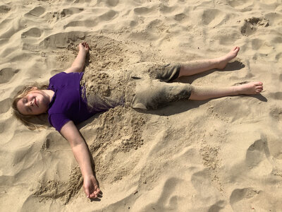 Image of Year 1 and 2 on the beach 