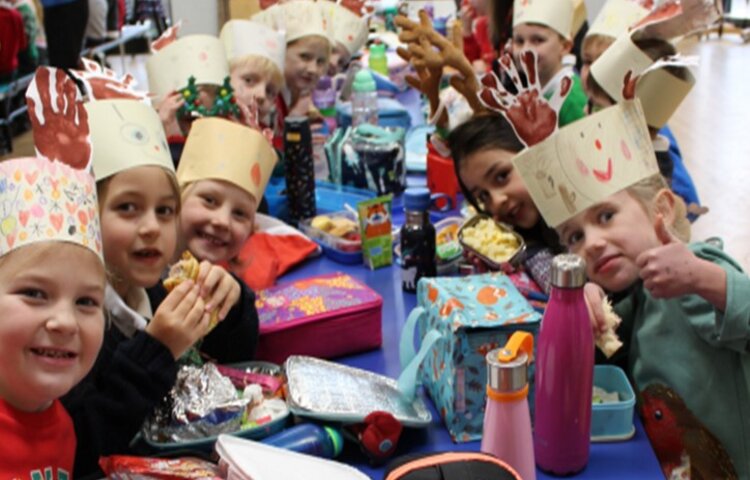 Image of Christmas Lunch Box Party!