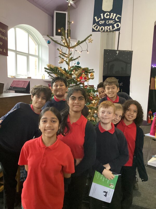 Image of Year 6 Goes to Christmas Unwrapped