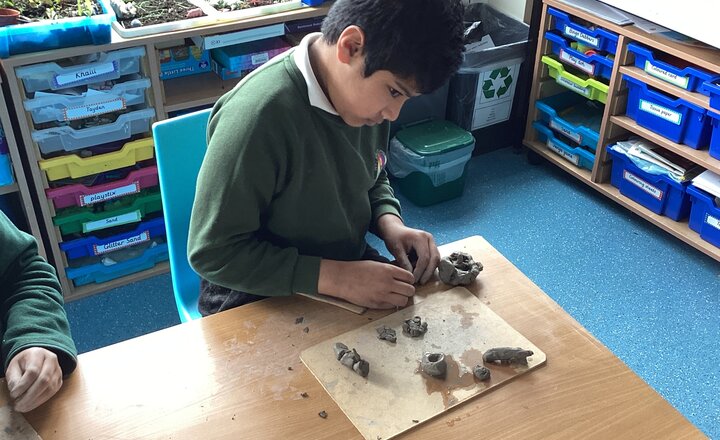 Image of Avebury Class Term 5 Week 4