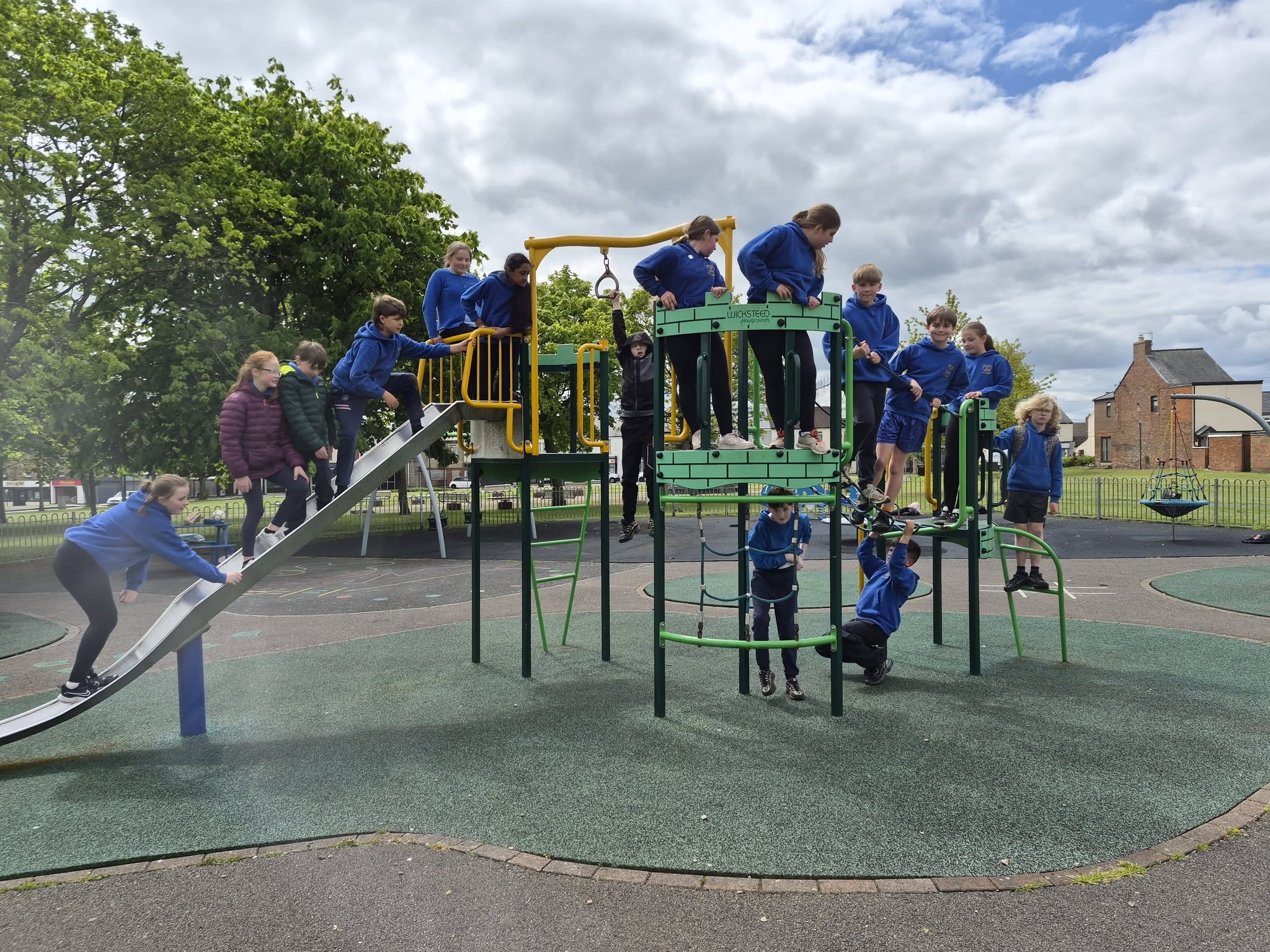 Year 6 pupils celebrating SATs being finished with a picnic in the park