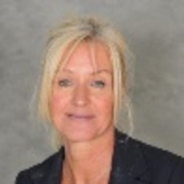 Mrs Nicky Parkinson