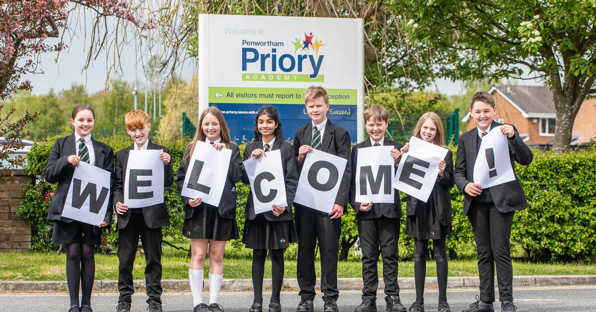 priory-welcomes-its-new-pupils-penwortham-priory-academy