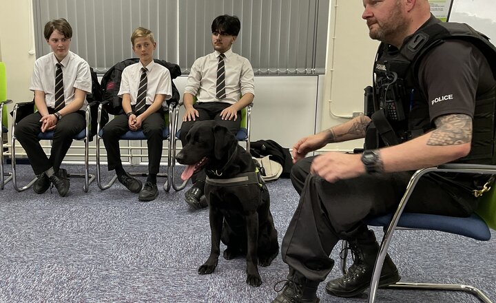 Image of Pupils meet Fred for careers in policing and animals