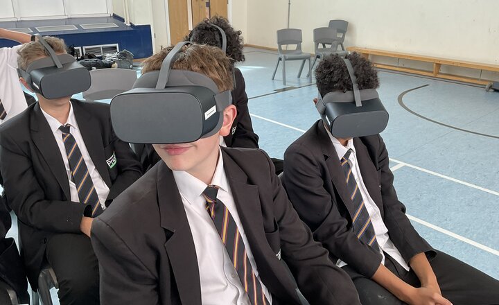 Image of Year 8 experience life in the trenches with VR technology