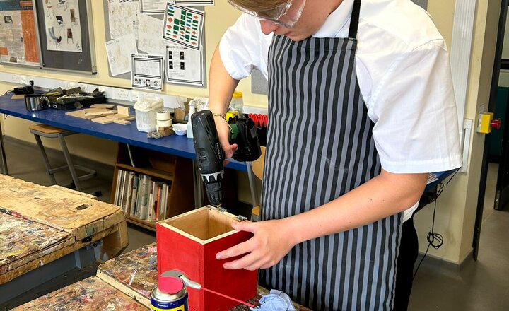 Image of Year 10 head to the workshop for engineering qualification