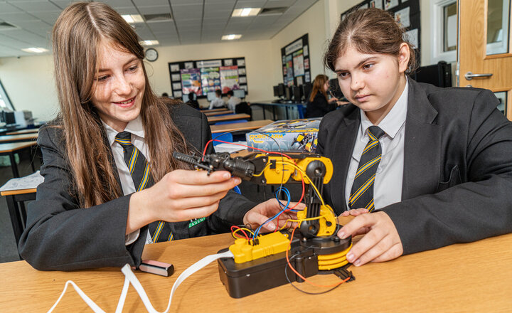 Image of Computer Science Pupils Keep Robots at Arms Length