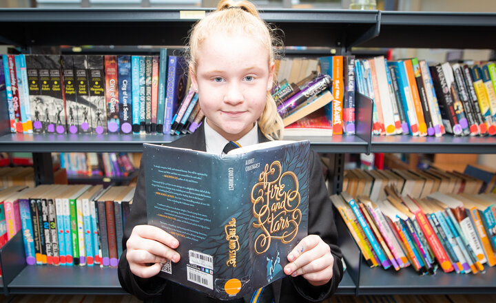 Image of Mrs Gidden's Cool Readers Club - Kelsie