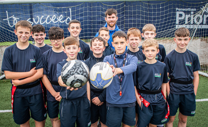 Image of Year 9 take the lead for primary sport