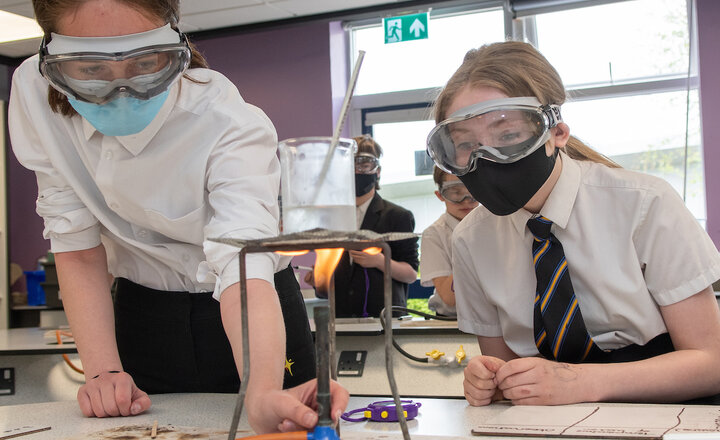 Image of Year 7 experiment with science