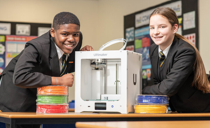 Image of Year 8 join 3D printer workshop