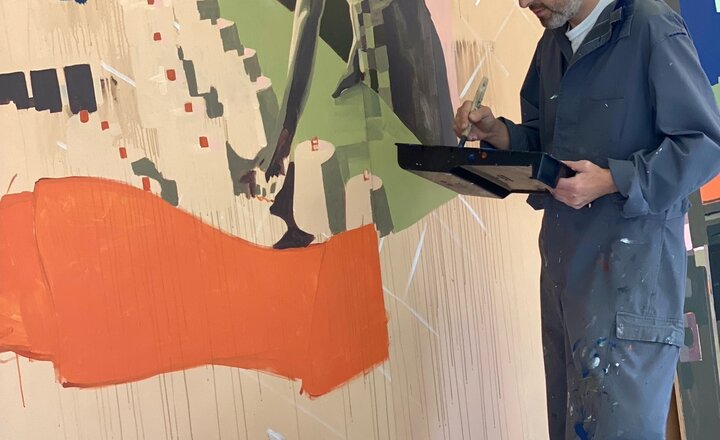 Image of Priory pupils help decorate The Harris