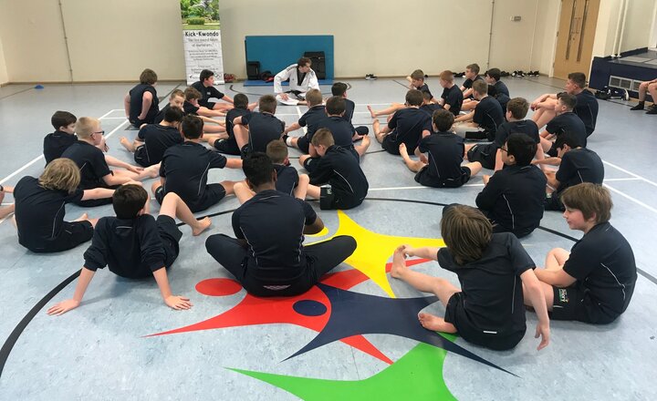 Image of PE have a go at taekondo