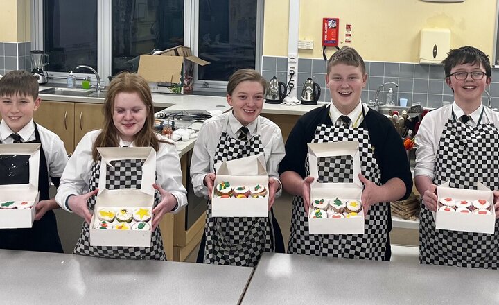 Image of Year 9 enjoy after school food technology at Christmas