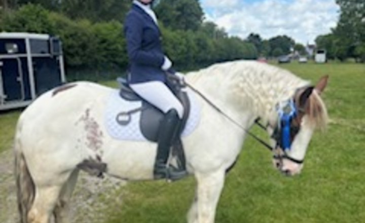 Image of Year 8 pupil rides into success at horse event