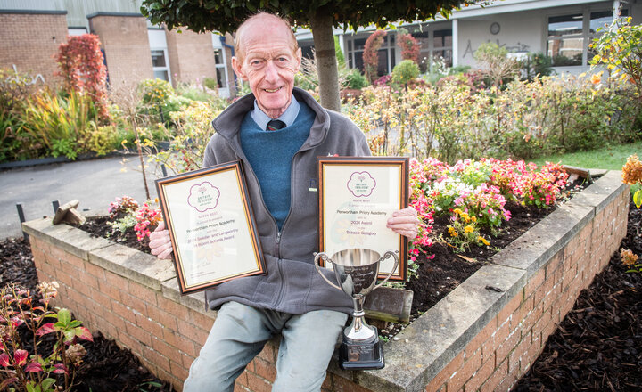 Image of We're North West in Blooms Triple Double Winners