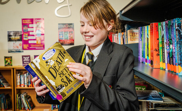 Image of Mrs Elliott's cool reader's club - Phoebe