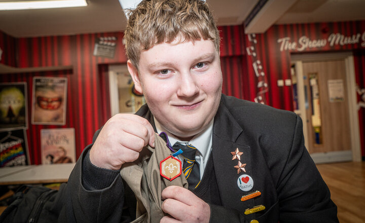 Image of Year 9 pupil explores for scouting gold