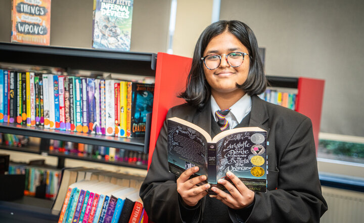 Image of Mrs Elliott's cool reader's club - Chittara