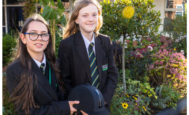 Image of Year 8 girls support charity with their love of horses