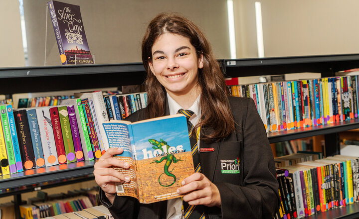 Image of Mrs Gidden's cool reader's club - Rhea