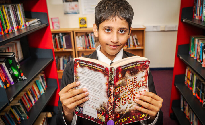 Image of Mrs Elliott's cool reader's club - Esa