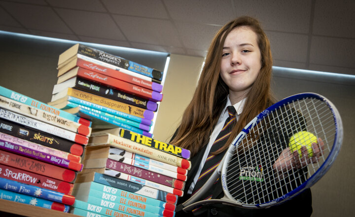 Image of Mrs Gidden's cool readers club - Rhianne