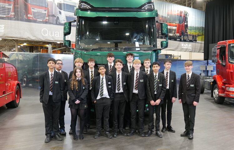 Image of Year 10 Engineering Pupils Visit  Leyland Trucks For Careers Event