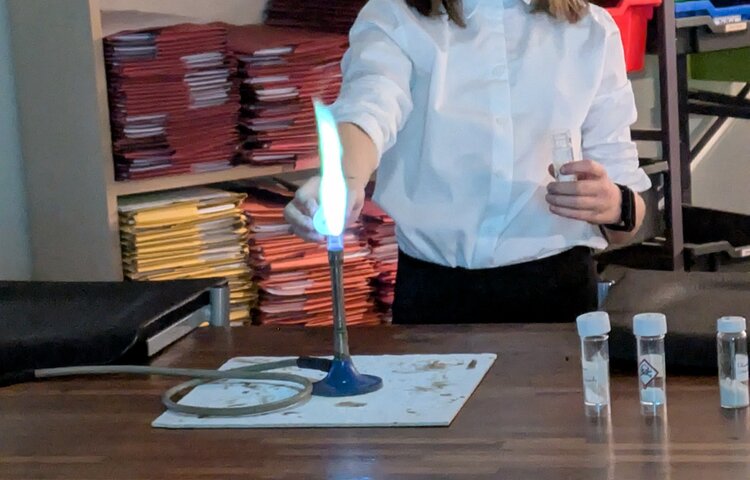 Image of Year 7 Science Club Lights Up With Colourful Flame Tests