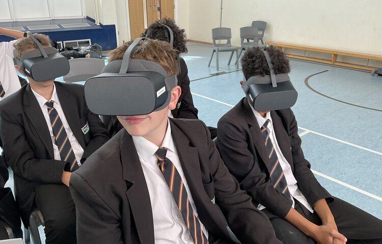 Image of Year 8 experience life in the trenches with VR technology