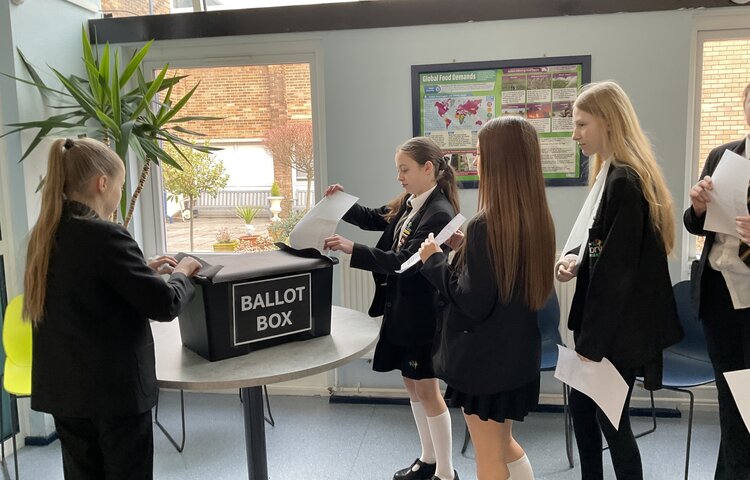 Image of Pupils vote in national Youth Parliament elections