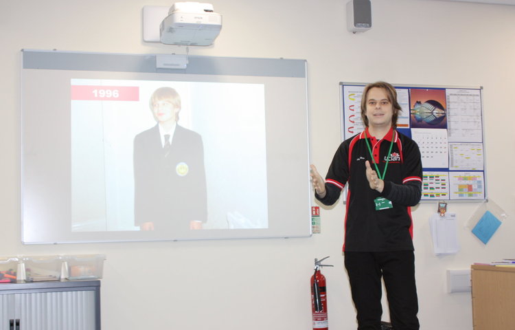 Image of Former pupil returns to inspire the next generation