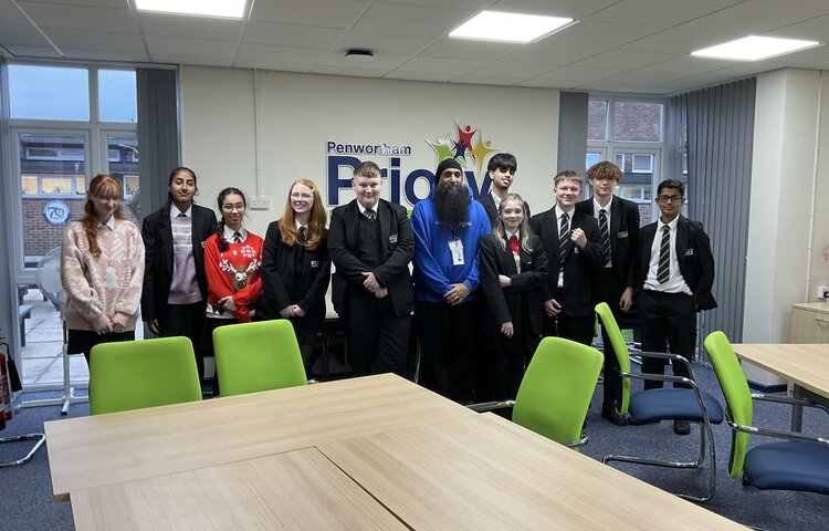 Image of Year 10 pupils begin peer mentor course