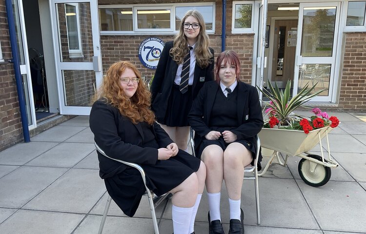 Image of Year 9 Pupils Commended for  Attempt to Save Injured Bird