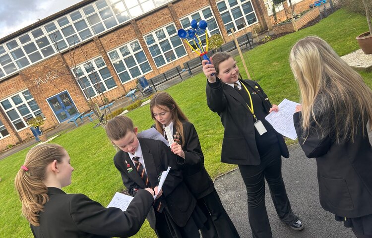 Image of Year 7 Students Complete Their First Fieldwork Study