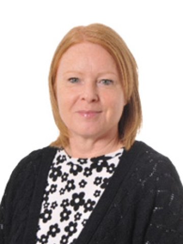 Mrs L Senior