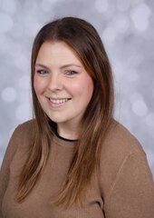 Mrs G Yeulett