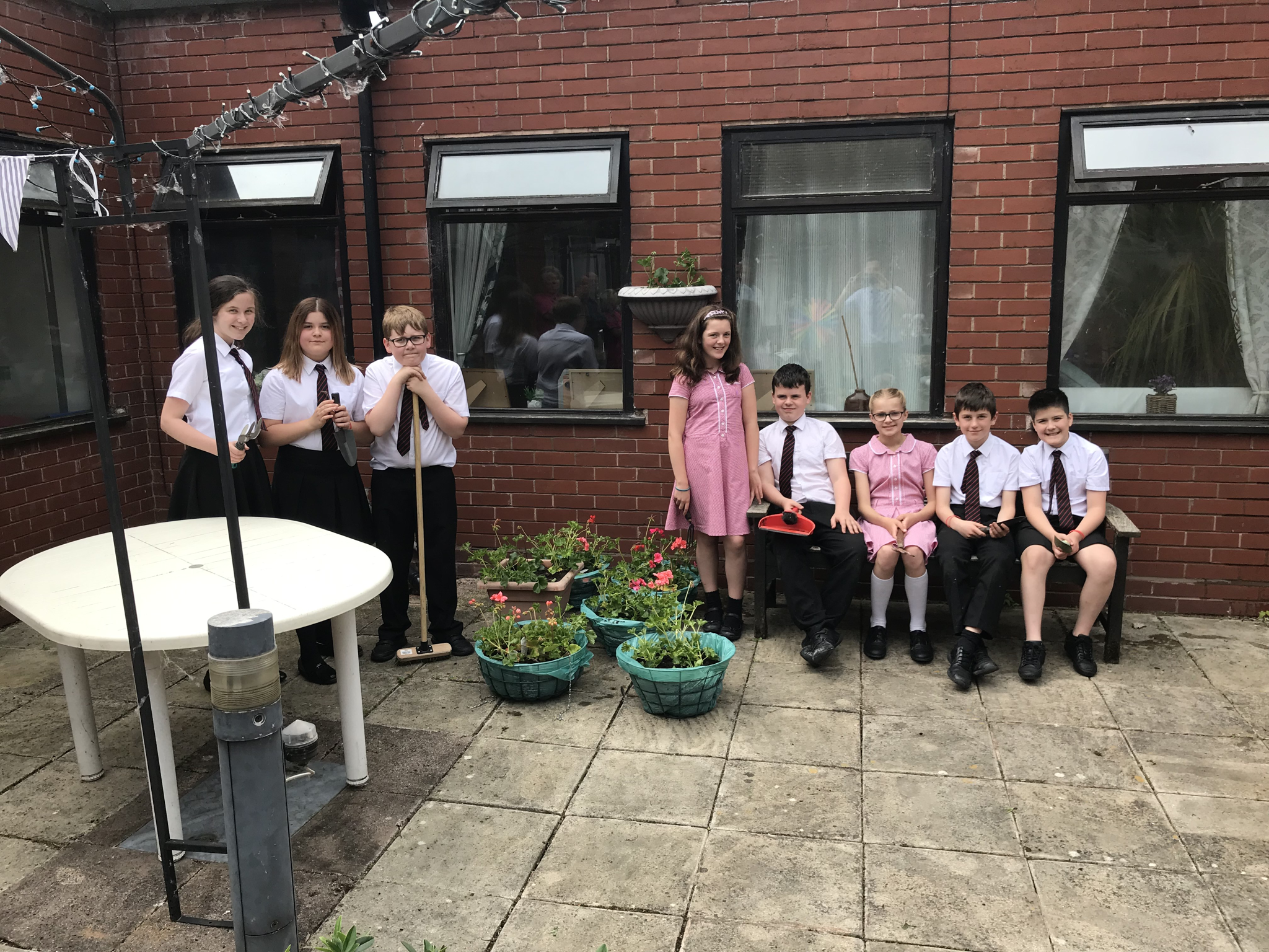 Image of Green Fingered Primary School Children Support local Nursing Home