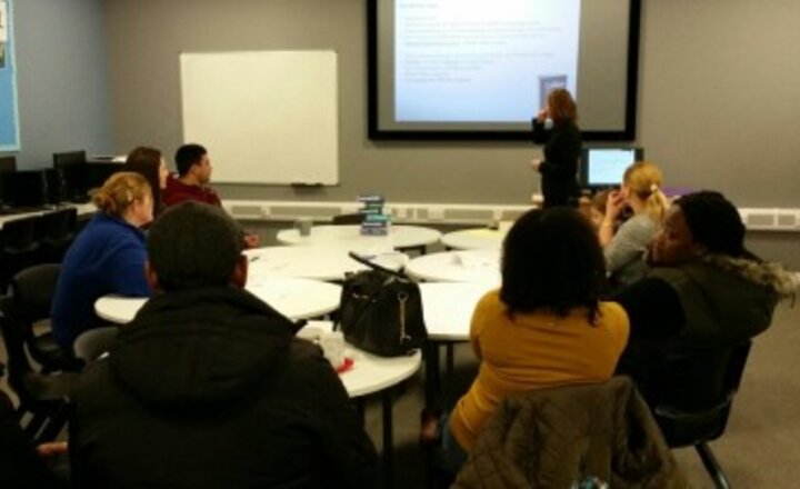 Image of EAL Family Learning Session