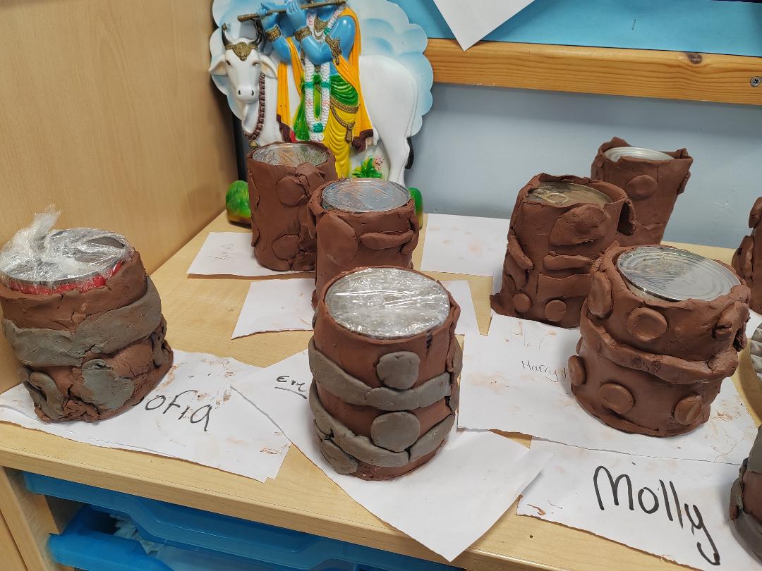 Image of Clay pots 