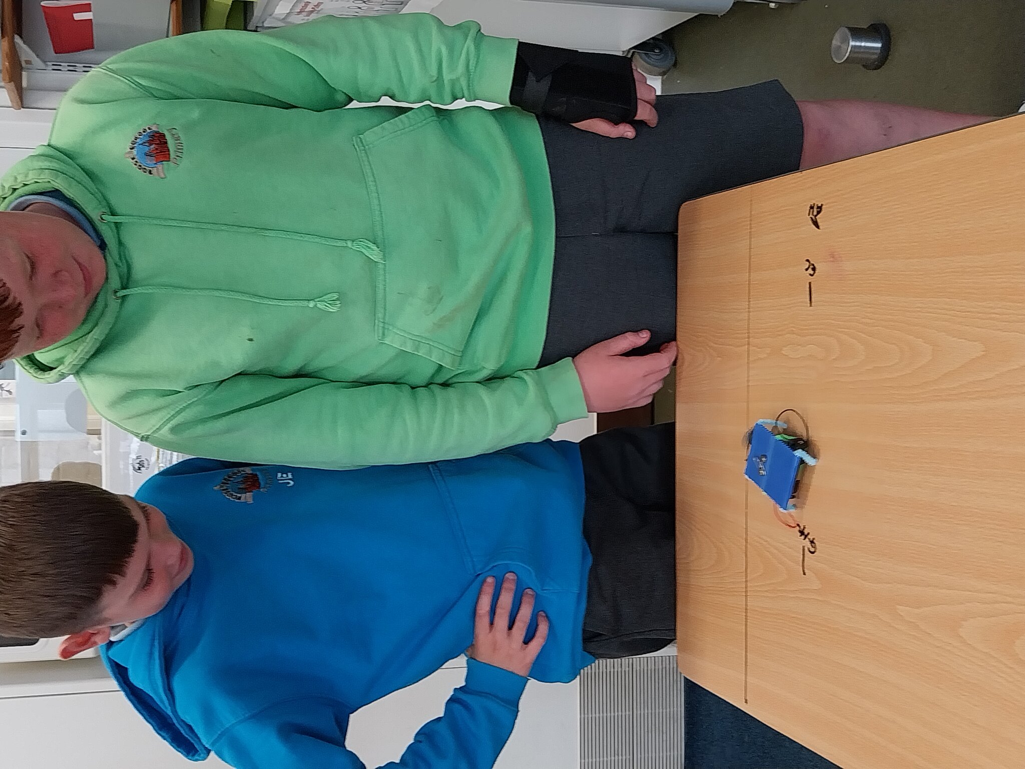 Image of Y6- Making motorised scuttlers