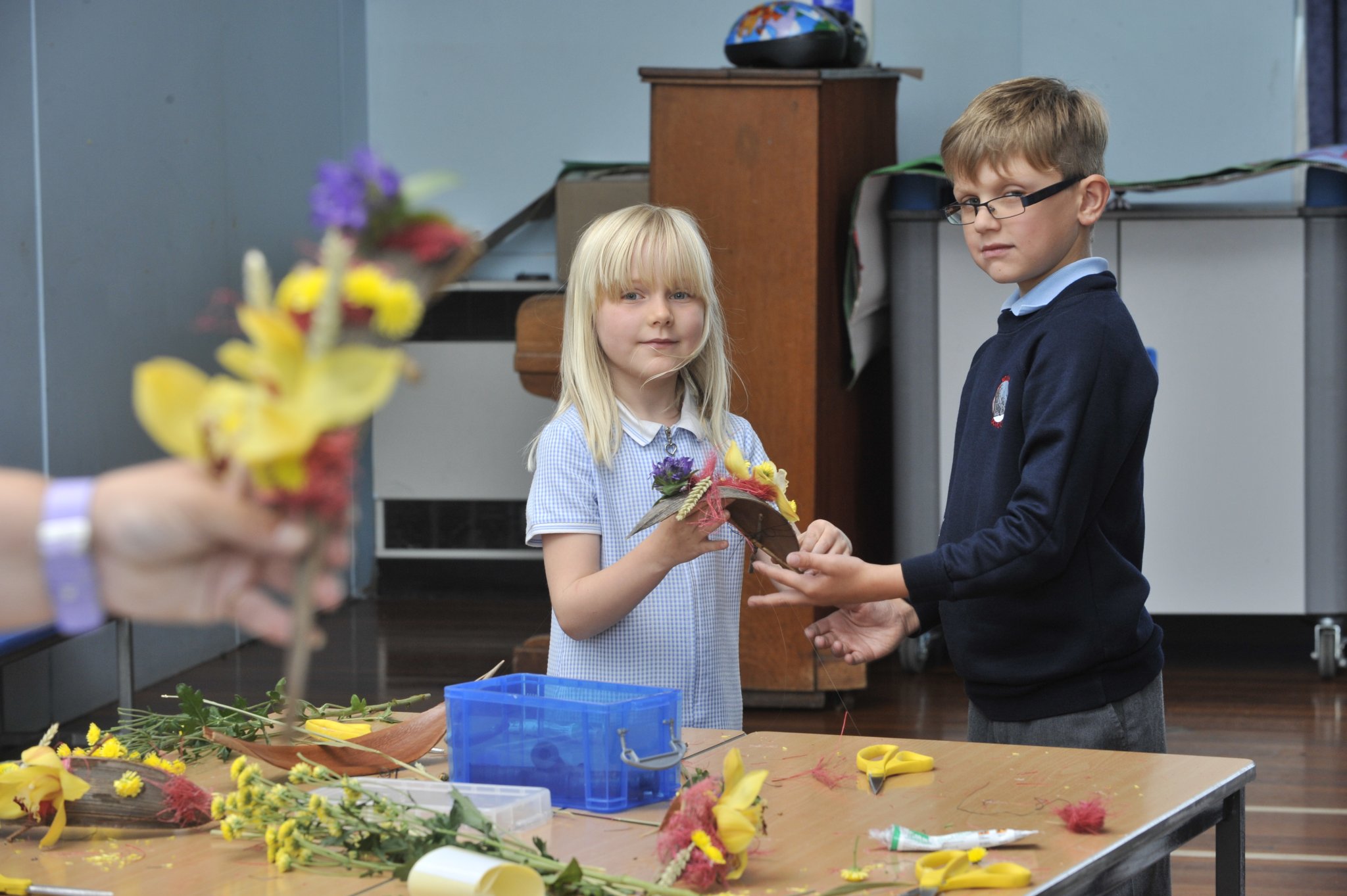 Image of Year 3 Mini Beast Hunting at Newby Bridge
