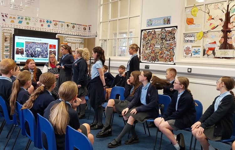 Image of Y6 Parliament Session