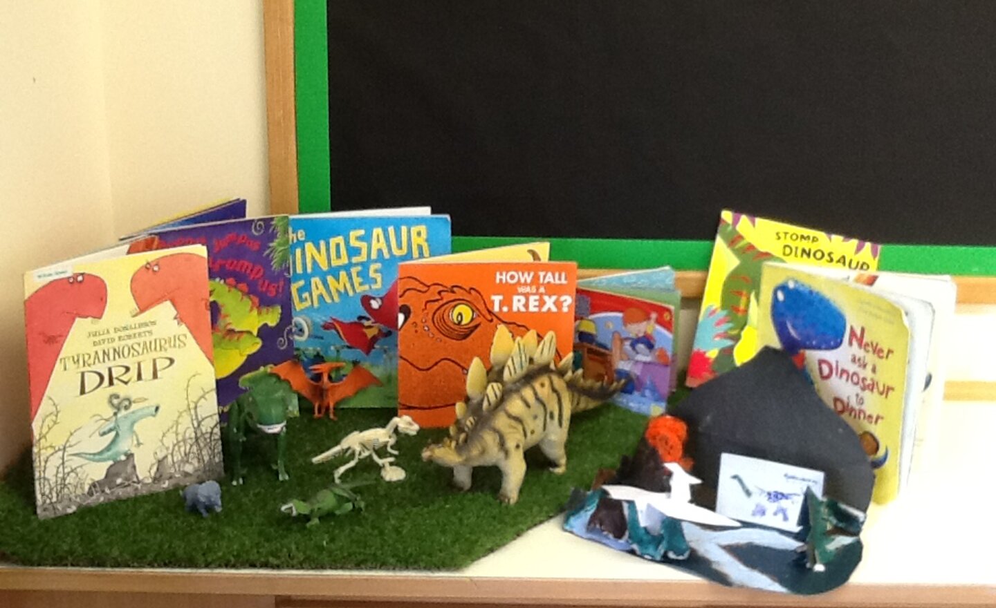 Image of Epic Earth – Dinosaurs