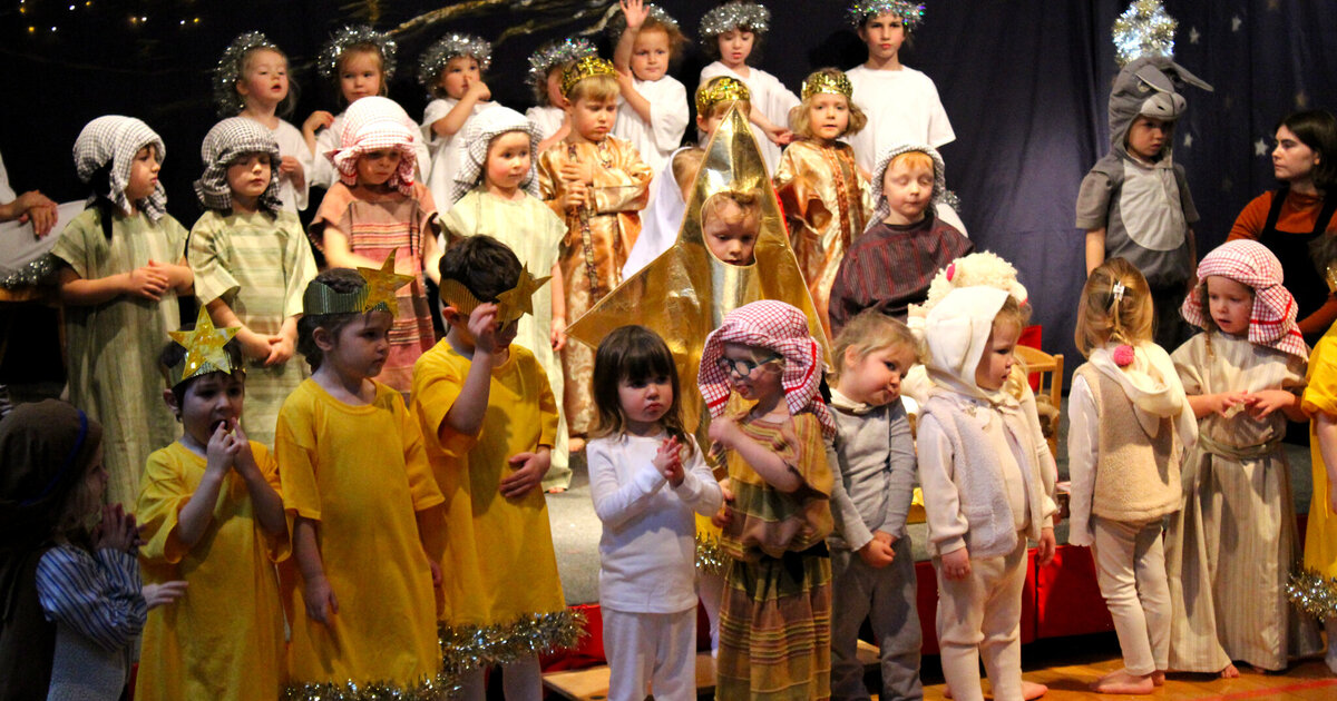 FS Nativity - 'Star Shine Star' | Sacred Heart School