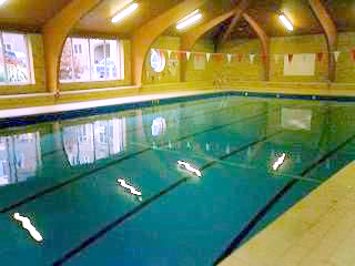 Image of Y6 Swimming at Mayfield