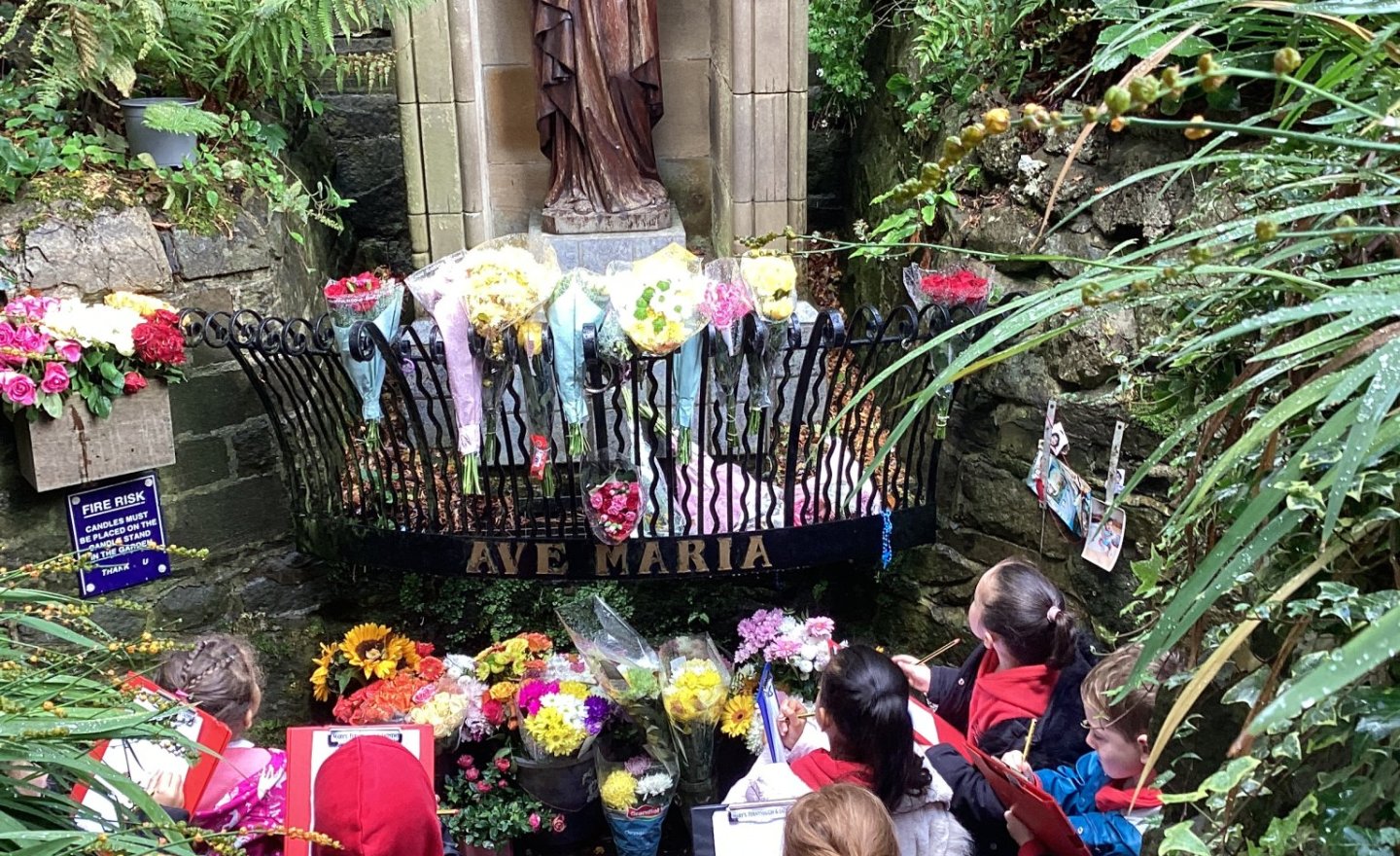 Image of Ladyewell Visit
