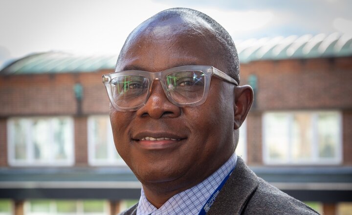 Image of Spotlight Suly